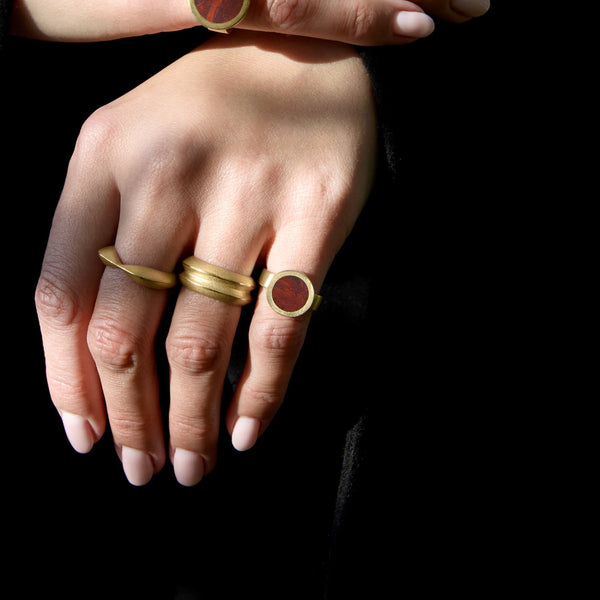 Enoch Ring 9ct Gold