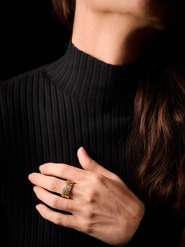 Aon and Dhà ring set recycled gold - Tarska Jewellery