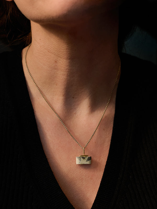 Skye Marble Pendant 9ct Gold