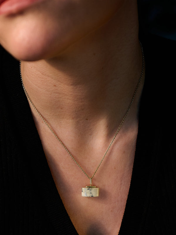 Skye Marble Pendant 9ct Gold
