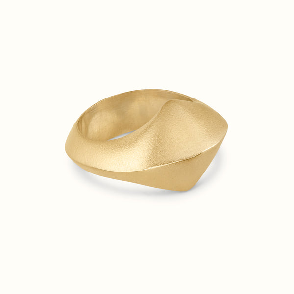 Lùnastal Ring 9ct Gold - Tarska Jewellery