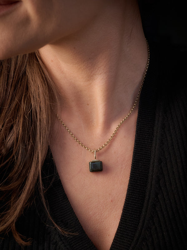 Isle of Rum Bloodstone Pendant 9ct Gold - Tarska Jewellery