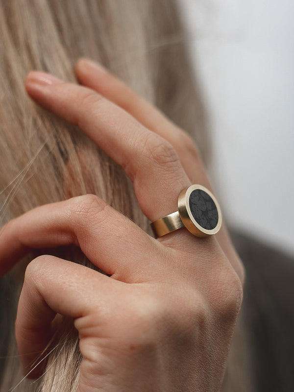 Ghrian Ring 9ct Gold - Tarska Jewellery