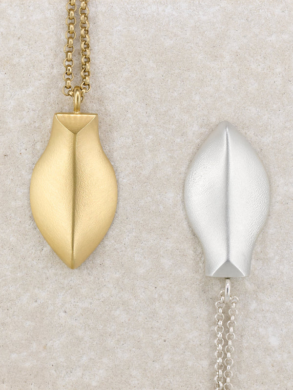 Mór Pendant 9ct Gold - Tarska Jewellery