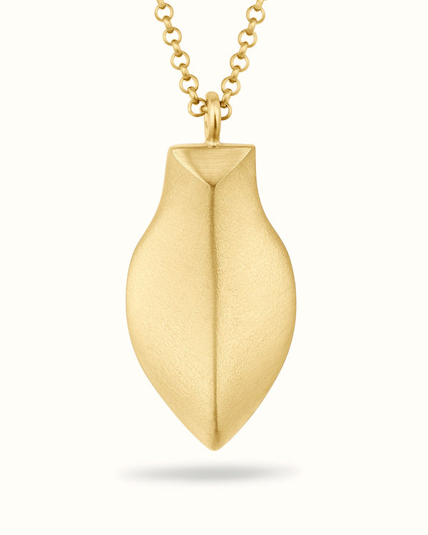 Mór Pendant 9ct Gold - Tarska Jewellery