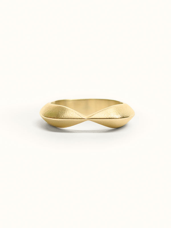 Eilean Ring 9ct Gold - Tarska Jewellery