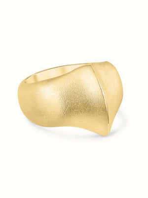 Saorsa Ring 9ct Gold - Tarska Jewellery