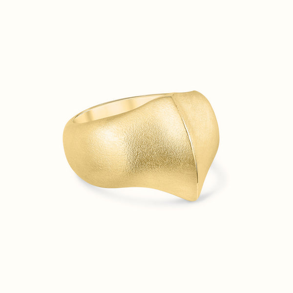 Saorsa Ring 9ct Gold - Tarska Jewellery